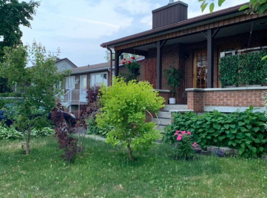 Havre Chez Guylaine Apartment Laval Bagian luar foto